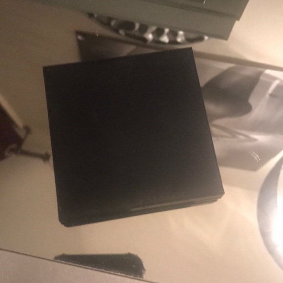 MAC eye shadow palette NEVER USED - Picture 6 of 6